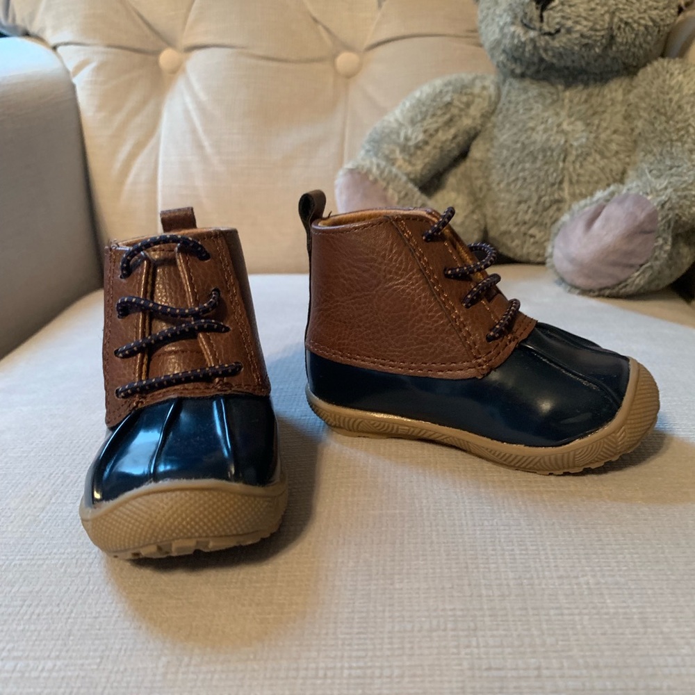Duck boots